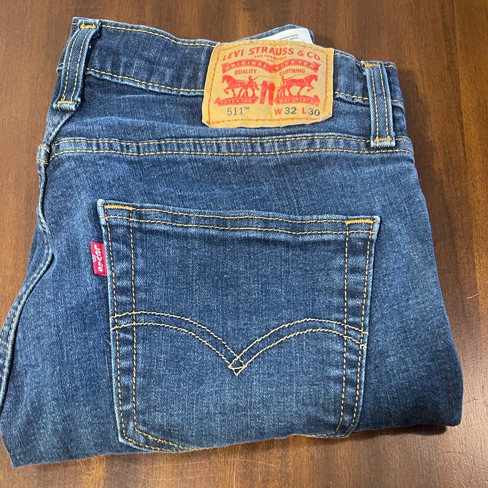 Men’s Levi’s Size 32X30, denim blue